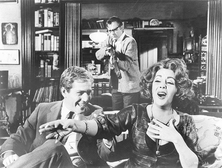 Elizabeth Taylor protagonista in "Chi ha Paura di Virginia Woolf?" (1966)