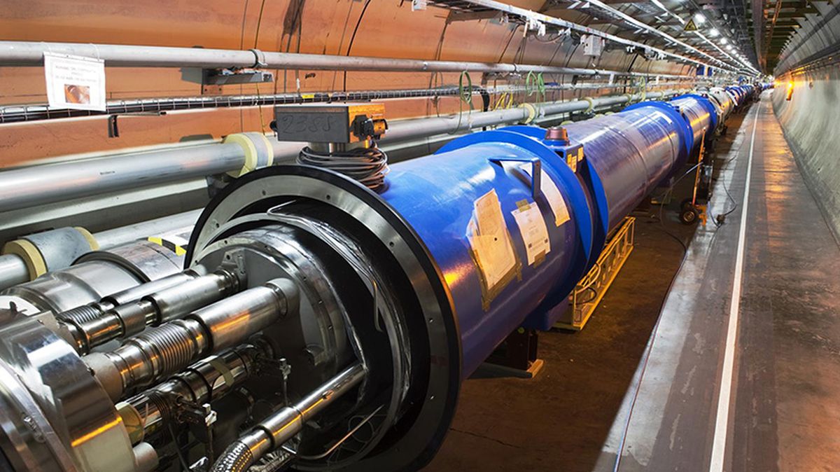 laeffe_La particella di dio_LHC_Tunnel