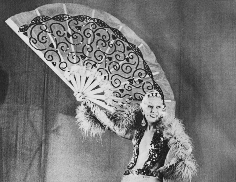 The italian  Diva WANDA OSIRIS ( 1905 - 1994 )
