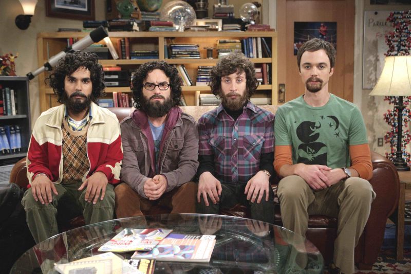 I quattro protagonisti di "The Big Bang Theory" (foto di Sonja Flemming/CBS ©2009 CBS Broadcasting Inc. All Rights Reserved)