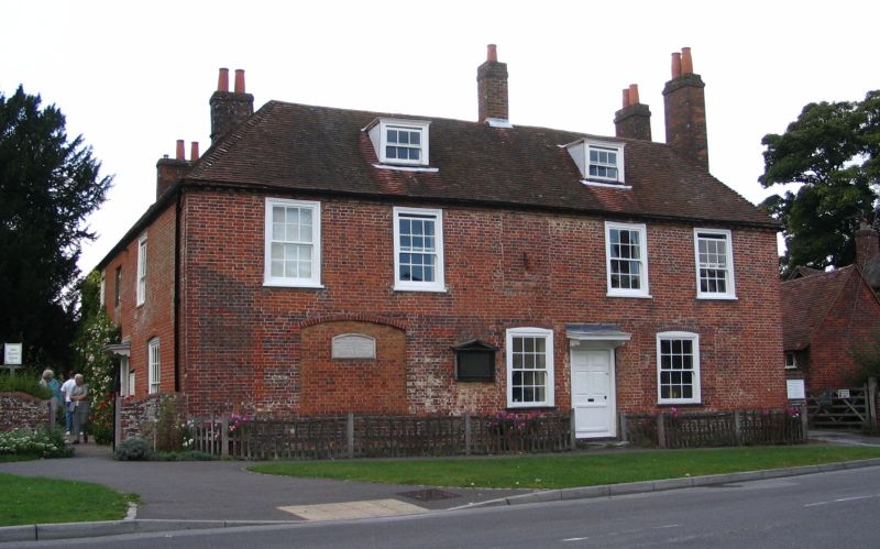 Il cottage di Chawton dove la Austen visse alcuni anni della sua vita, ora è il Jane Austen's House Museum.