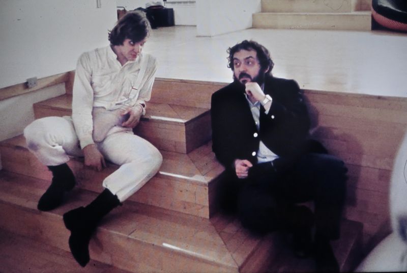 Stanley Kubrick sul set con Malcolm McDowell