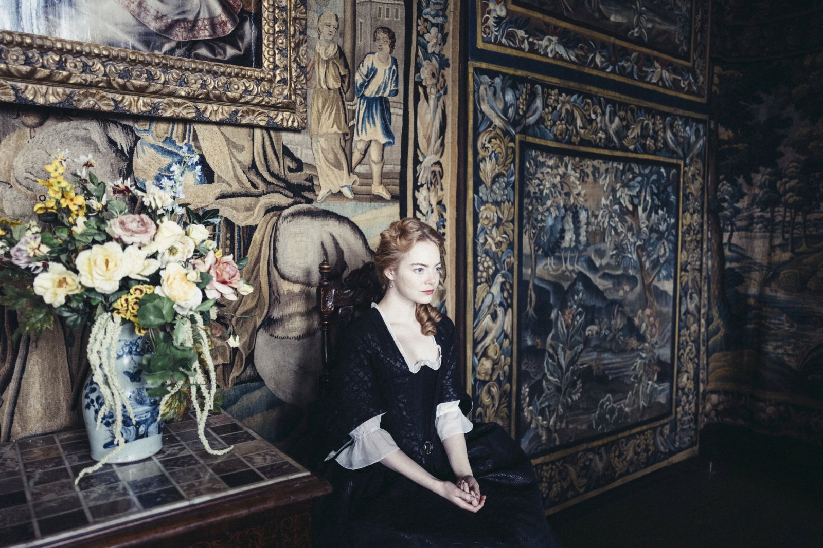 Emma Stone stars in Fox Searchlight Pictures' "THE FAVOURITE."