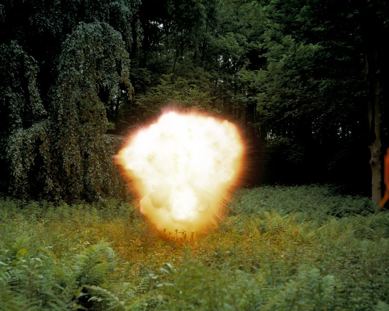 Blast #3 (2001) Framed Lambda print 100 x 120 cm. - Photo Courtesy Geert Goiris 