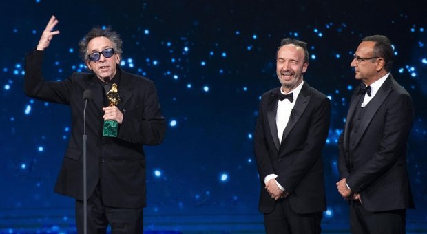 Tim Burton riceve il David Speciale da Roberto Benigni