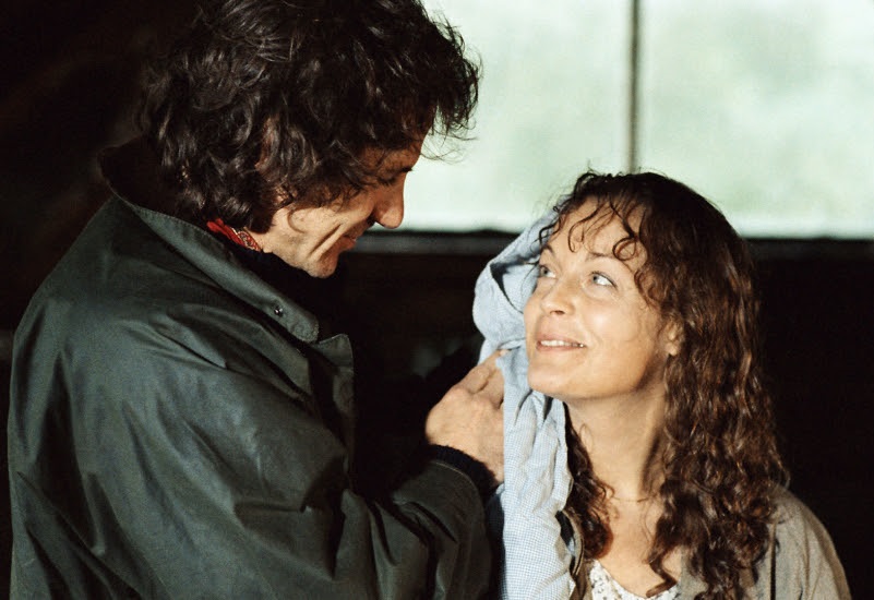 Harvey Keitel e Romy Schneider ne "La Morte in Diretta" (1980)