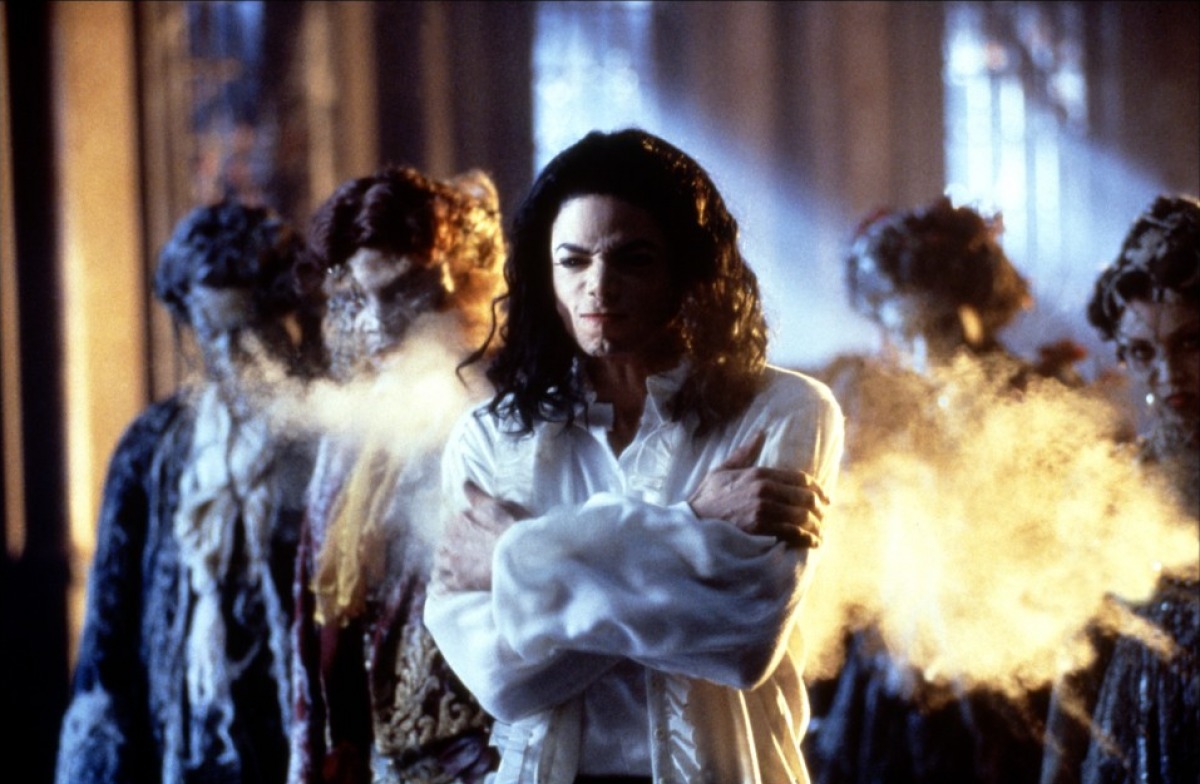 Il Re del Pop in "Ghosts" (1996)