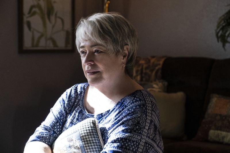 Kathy Bates (© 2019 Warner Bros. Entertainment Inc. All Rights Reserved. Photo Credit: Claire Folger)