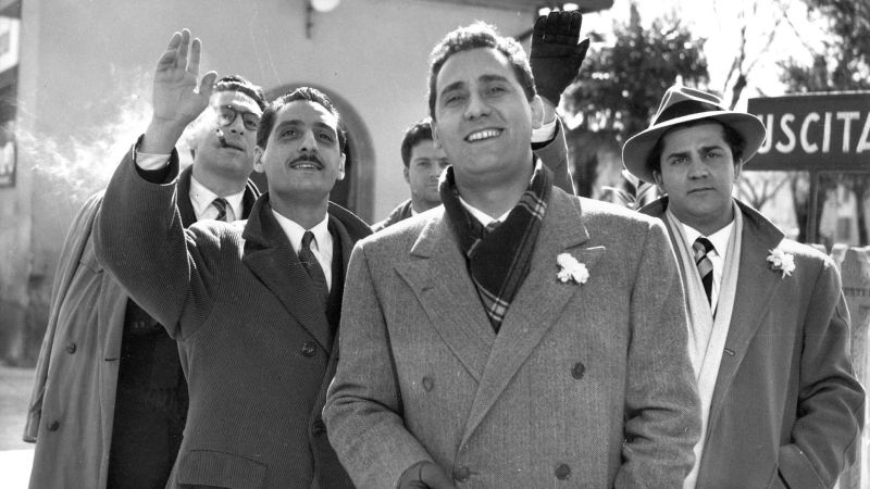 Alberto Sordi ne "I Vitelloni" di Federico Fellini